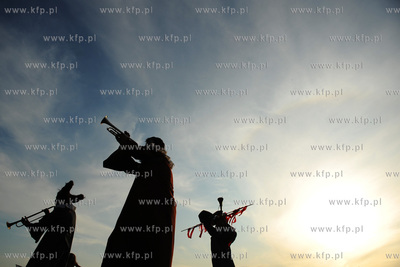 XIII edycja Festiwalu Teatrow Ulicznych FETA. FETA...