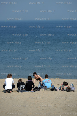 Wiosna na plazy w Gdansku Brzeznie.26.03.2010fot....