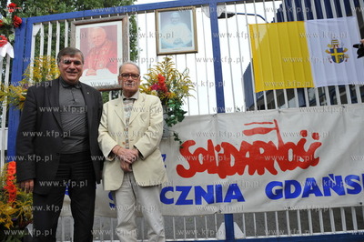 Dyrektor ECS ojciec Maciej Zieba i Ennio Morricone...