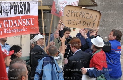 Gdansk, Wrzeszcz. Jaroslaw Kaczynski przyjechal do...