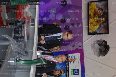 Gdanska Strefa Kibica na placu Zebran Ludowych podczas...