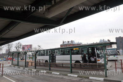 Dworzec autobusowy PKS w Gdansku. Stanowisko i odjazd...
