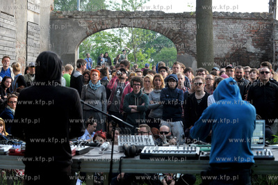 Streetwaves czyli artystyczna akcja miejska w Gdansku...