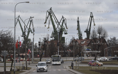 Gdańsk. Żurawie w Stoczni Gdańskiej. 27.03.2018...