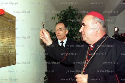 Biskup Elblaski Andrzej Sliwinski podczas swiecania...