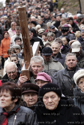 Kalwaria Wejherowska. Droga Krzyzowa. 07.03.2008 fot....