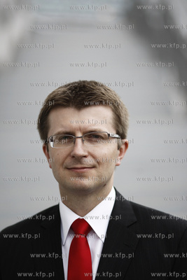 Hala widowiskowo-sportowa na granicy Gdanska i Sopotu....