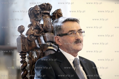 Ratusz Glowny Starego Miasta. Nagrody Naukowe Miasta...