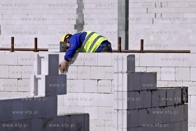 Budowa Centrum Handlowego Gildia II w bezposrednim...