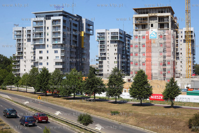 Zespol wiezowcow CityPark na gdanskiej Zaspie. 07.08.2014...