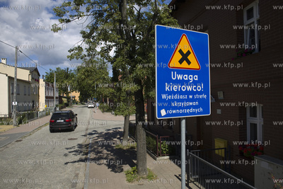 Gdańsk Letnica. Strefa skryżowań równorzędnych.
07.08.2017
fot....