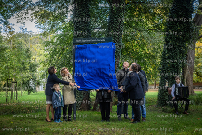 Uroczystość nadania nazwy Zaułek Cypriana Norwida...