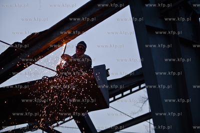 Kolejne budynki Stoczni Gdanskiej do wyburzenia .Tym...