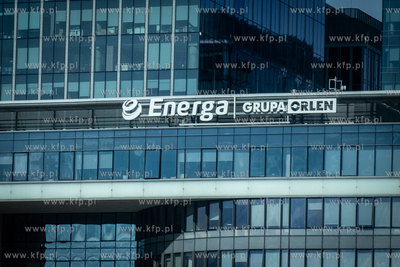 Gdańsk. Napis Energa / Grupa Orlen na budynku kompleksu...