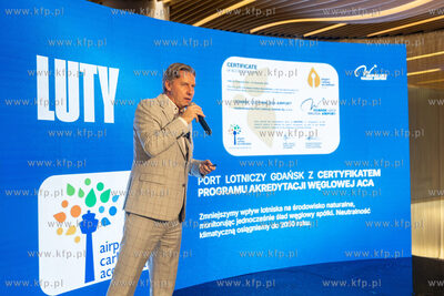 Port Lotniczy Gdańsk im. Lecha Wałęsy. Nz. Konferencja...