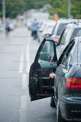 Gdansk Sobieszewo. Wymiana jednego z elementow plywajacych...
