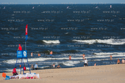 Gdansk. Letni wypoczynek na plazy miejskiej Stogi....