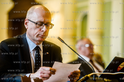 Gdansk. Nowy Ratusz. XXXIV Sesja Rady Miasta Gdanska....