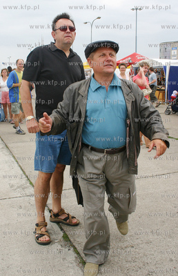 Ekipa filmowa serialu Swieta Wojna (TVP2) realizuje...