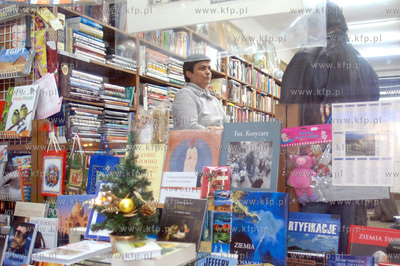 Ksiegarnia Gdanski Dom Ksiazki w Gdyni przy ulicy Starowiejskiej...