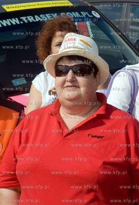 Osiem kobiecych zalog wyruszylo z gdanskiej starowki...