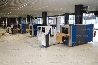 30 najaktywniejszych fanow lotniska na facebooku mialo...