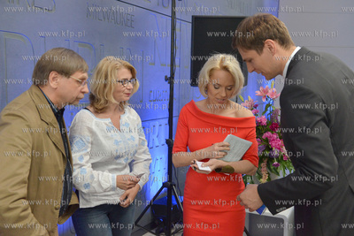 Gdynia Muzeum Emigracji w Gdyni.  Uroczystosc wreczenia...