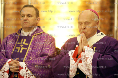 Gdansk, kosciol sw. Brygidy. 34 rocznica wydarzen grudnia...