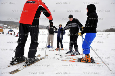 Stok narciarski w Przywidzu na Kaszubach. Na miejscu...