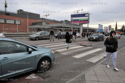 Gdansk Wrzeszcz okolice dworca PKP. Przejscie dla pieszych...