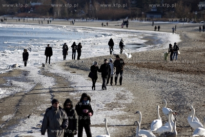 Sopot. Plaża w okolicach molo.
20.02.2012
fot. Krzysztof...