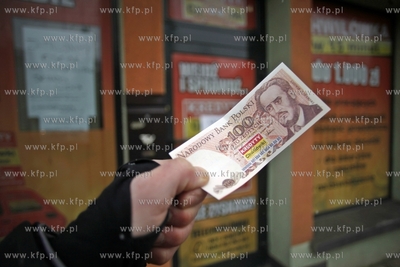 Sopot. Al. Niepodleglosci. Siedziba  Kredyty Chwilowki.
18.02.2013
fot....