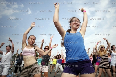 Gdansk.PGE Arena. Maraton Zumby, proba pobicia rekordu...