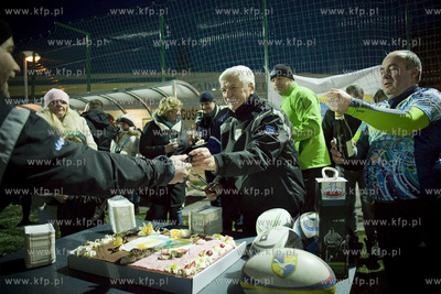 Stadion Ogniwa Sopot. Noworoczny mecz rugby. Nz. Jan...