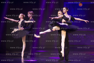 Włoska noc. Gala Sylwestrowo-noworoczna. Nz. balet.
31.12.2016
fot....