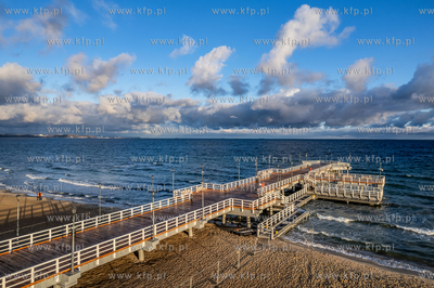 Molo w Gdańsku Brzeźnie otwarte po remoncie.
23.12.2025
fot....