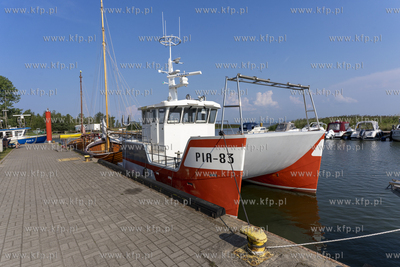Port w Kątach Rybackich nad Zalewem Wiślanym. 19.08.2023...