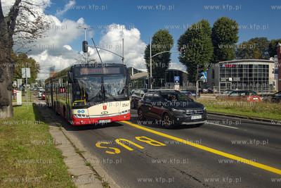 Wrzeszcz. Buspas na al. Grunwaldzkiej między ul. Abrahama...