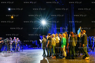 Gdynia, Teatr Myzczny. Gdyńscy aktorzy podczas nagrywania...