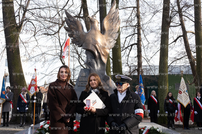 Sopot. Pomnik Armii Krajowej w parku im. sanitariuszki...