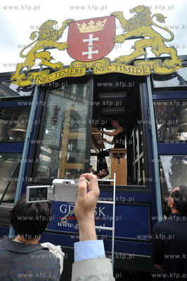 III Swiatowy Zjazd Gdanszczan. Wspolny koncert carillonowy...