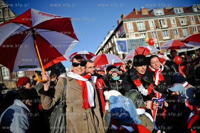 Gdansk. Parada z okazji 93 rocznicy odzyskania przez...