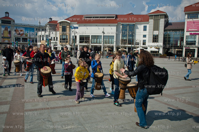 Sopot. Skwer Kuracyjny. Pola Nadziei na Pomorzu - wielka...