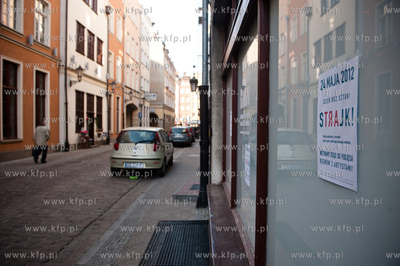 Gdansk. Galeria Miejska przy ulicy Powrozniczej. Jednodniowa...