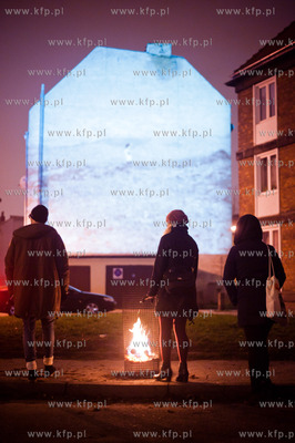 Gdansk. Sciana budynku przy ul. Stare Domki. Festiwal...