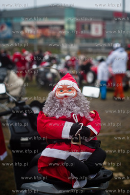 Gdanskl. Plac Dwoch MIast. Parkin pod Ergo Arena. XI...