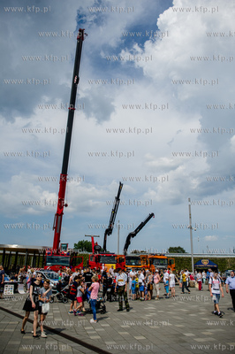 Gdansk. Teren przy Stadione Energa. Festyn Rodzinny...