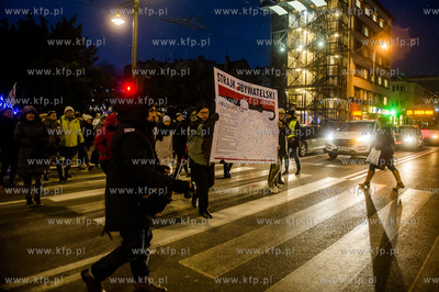 Gdynia. Strajk Obywatelski Komitetu Obrony Demokracji...