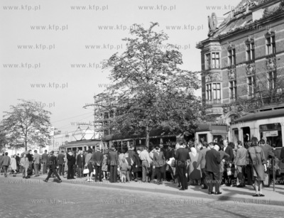 Tramwaj linii 11 na przystanku na  ul. Okopowej.  Ulica...