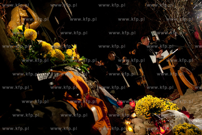 Sopot. Przystan rybacka. Zaduszki Morskie. Msza, modlitwa...